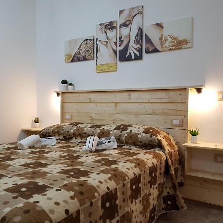 B&B Casa Alessandro Scalea Eksteriør billede
